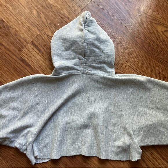 Vintage Cropped Champion Hoodie - Picture 5 of 5